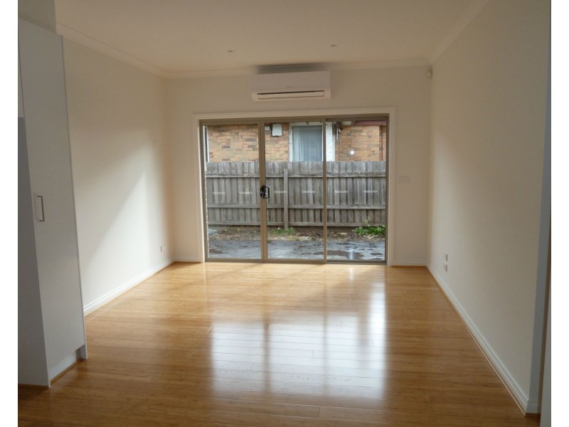 6/3-5 Nelson Court, Avondale Heights VIC 3034