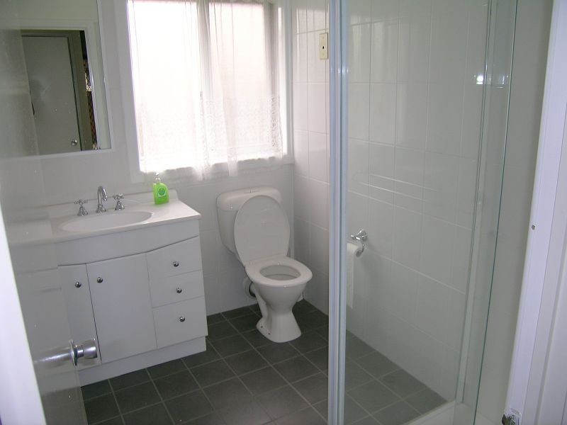 6 Rostella Crescent, Keilor East VIC 3033