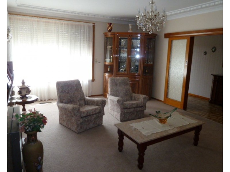 3 Chaumont Drive, Avondale Heights VIC 3034