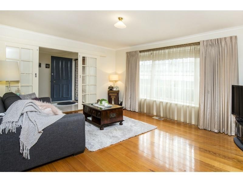 44 Parkside Avenue, Keilor East VIC 3033