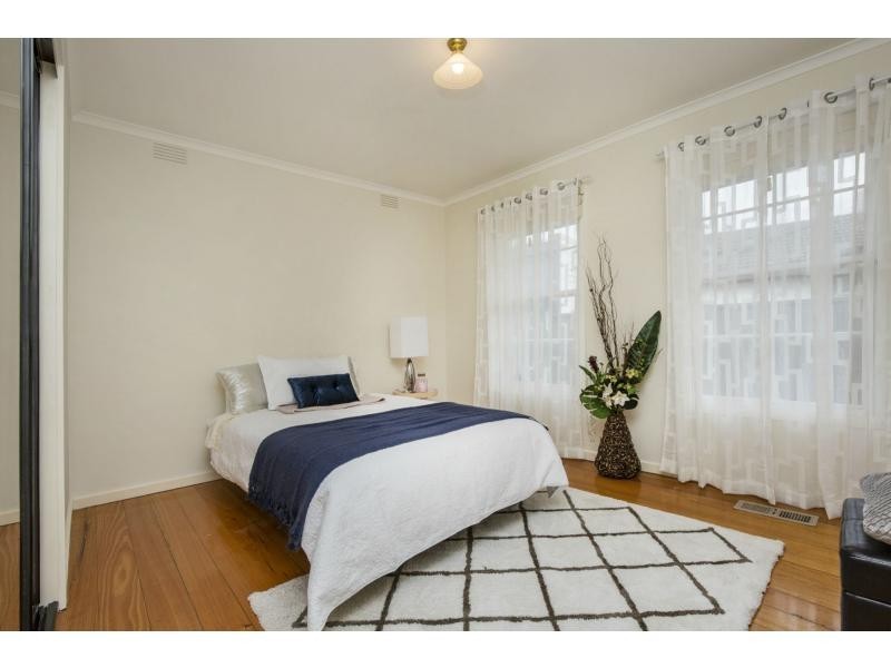 44 Parkside Avenue, Keilor East VIC 3033