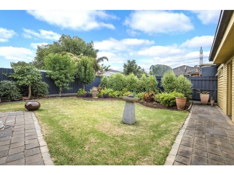 44 Parkside Avenue, Keilor East VIC 3033