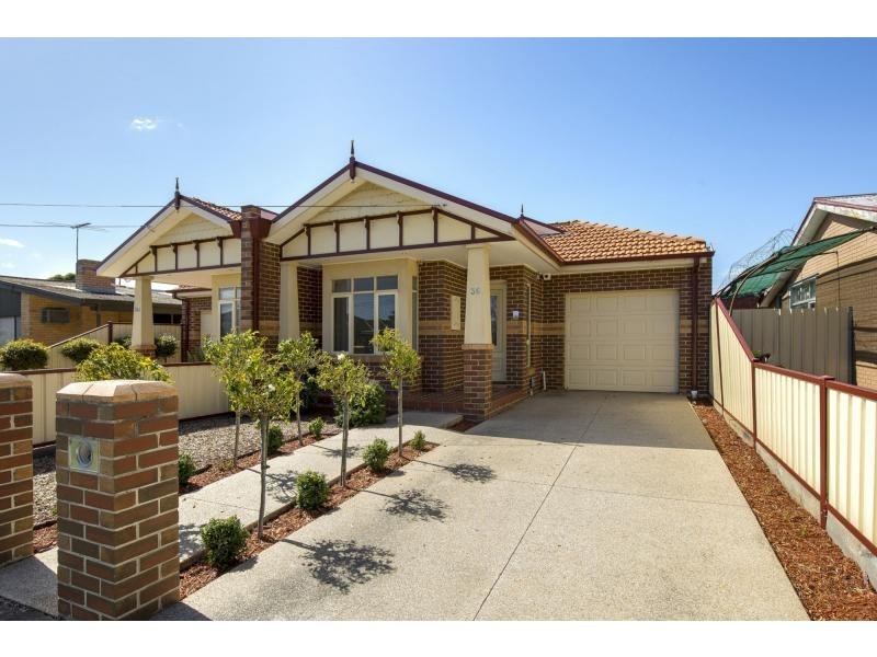 36 Wood Street, Avondale Heights VIC 3034