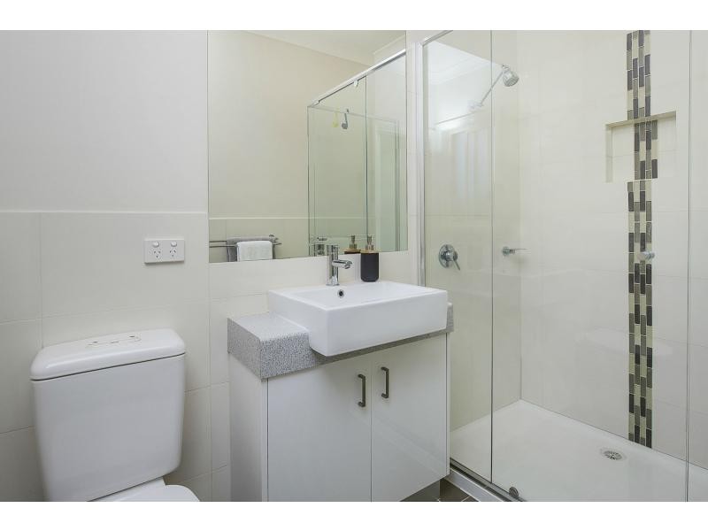 36 Wood Street, Avondale Heights VIC 3034