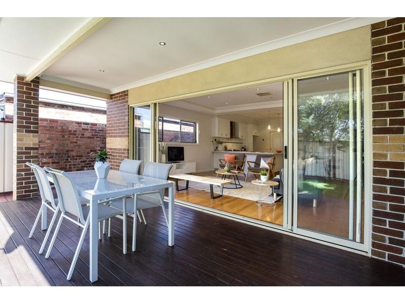 36 Wood Street, Avondale Heights VIC 3034