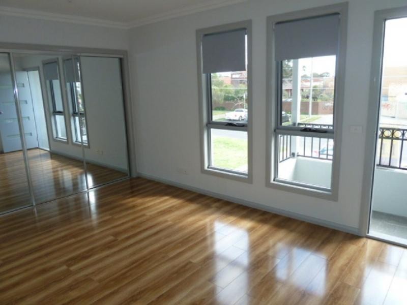 81 Canning Street, Avondale Heights VIC 3034