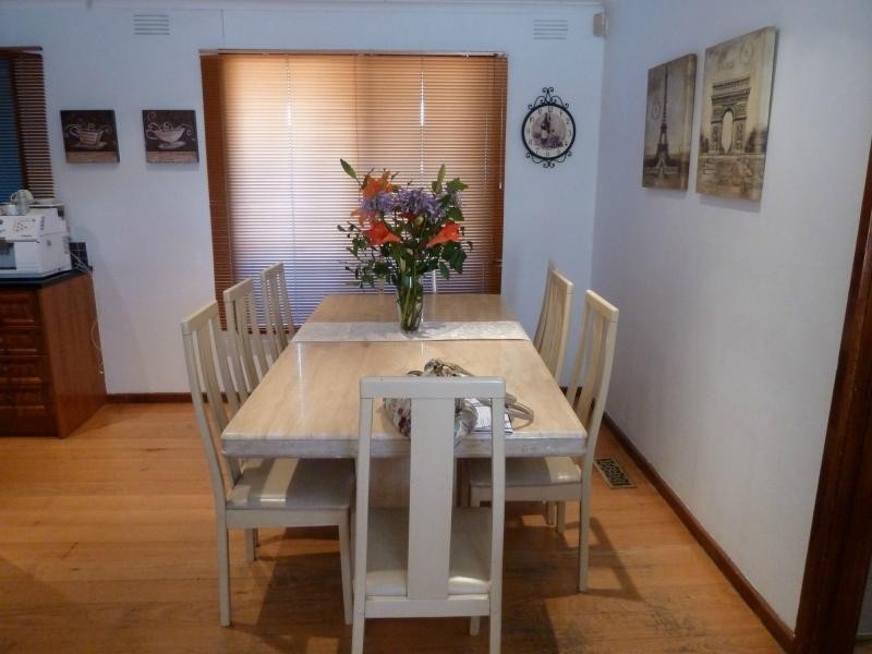 118 Sterling Drive, Keilor East VIC 3033