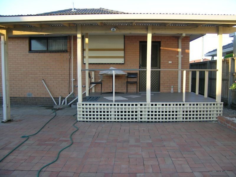 21 Sterling Drive, Keilor East VIC 3033