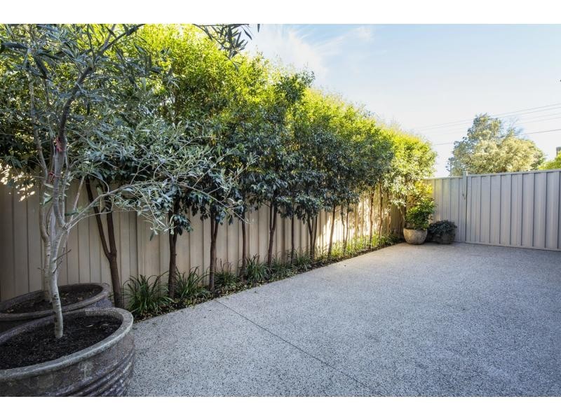 9 Macey Avenue, Avondale Heights VIC 3034