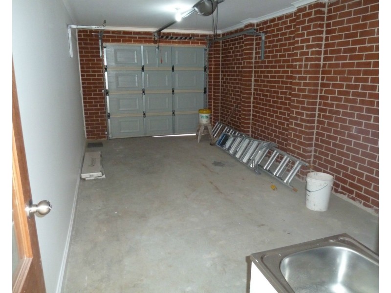 16 C Laura Grove, Avondale Heights VIC 3034