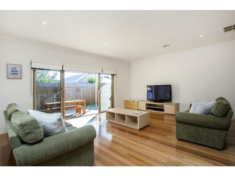 33A Deutscher Street, Avondale Heights VIC 3034
