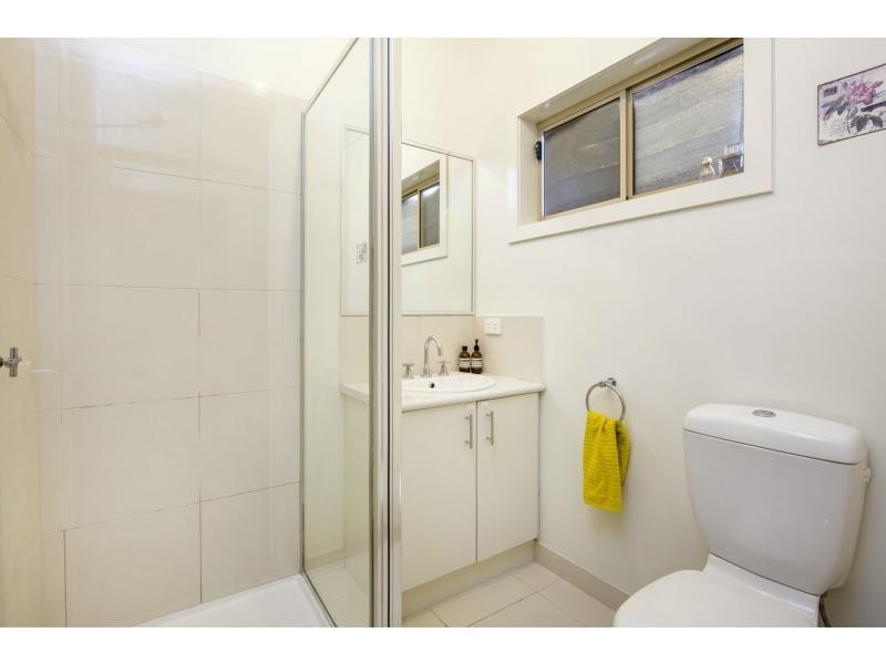 33A Deutscher Street, Avondale Heights VIC 3034