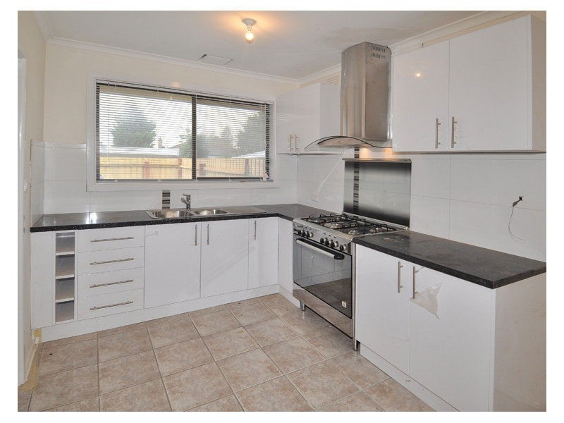69 Moore Road, Airport West VIC 3042