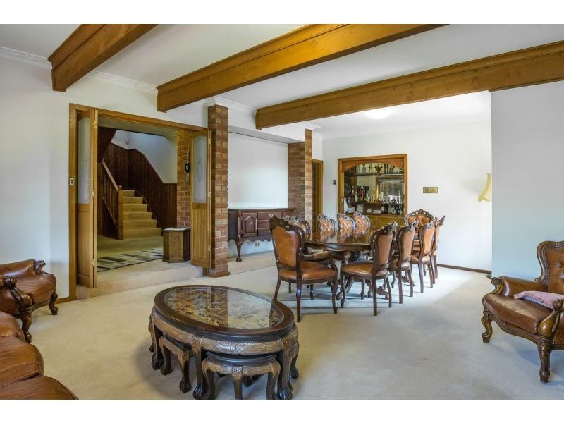 2 Karen Court, Avondale Heights VIC 3034