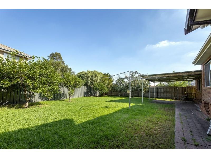 2 Karen Court, Avondale Heights VIC 3034