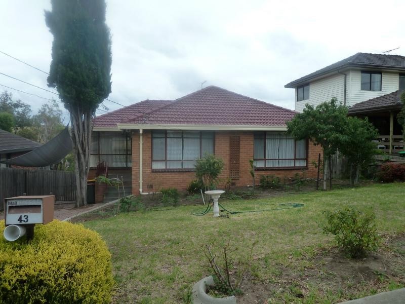 43 Brentwood, Avondale Heights VIC 3034