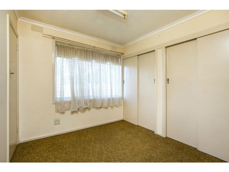 13 Wood Street, Avondale Heights VIC 3034