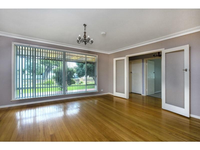 24 Doyle Street, Avondale Heights VIC 3034