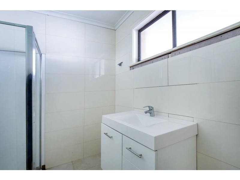 24 Doyle Street, Avondale Heights VIC 3034