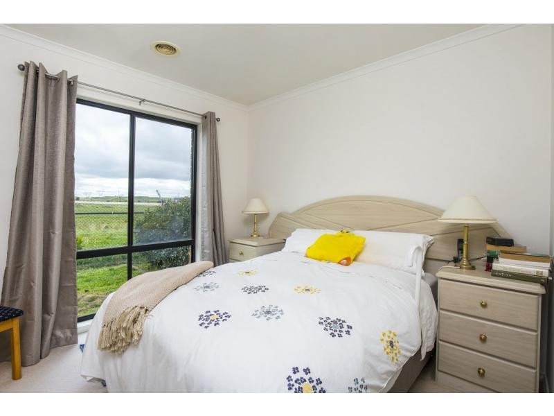 24 Mathisen Terrace, Hillside VIC 3037