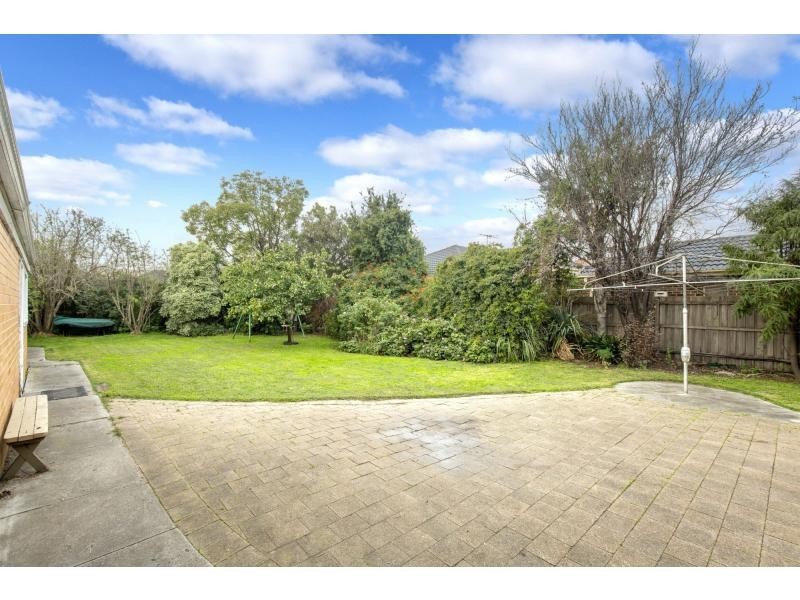 44 Alexander Street, Avondale Heights VIC 3034