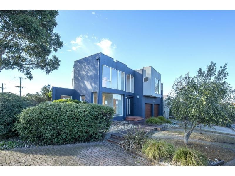 7A Downland Square, Avondale Heights VIC 3034