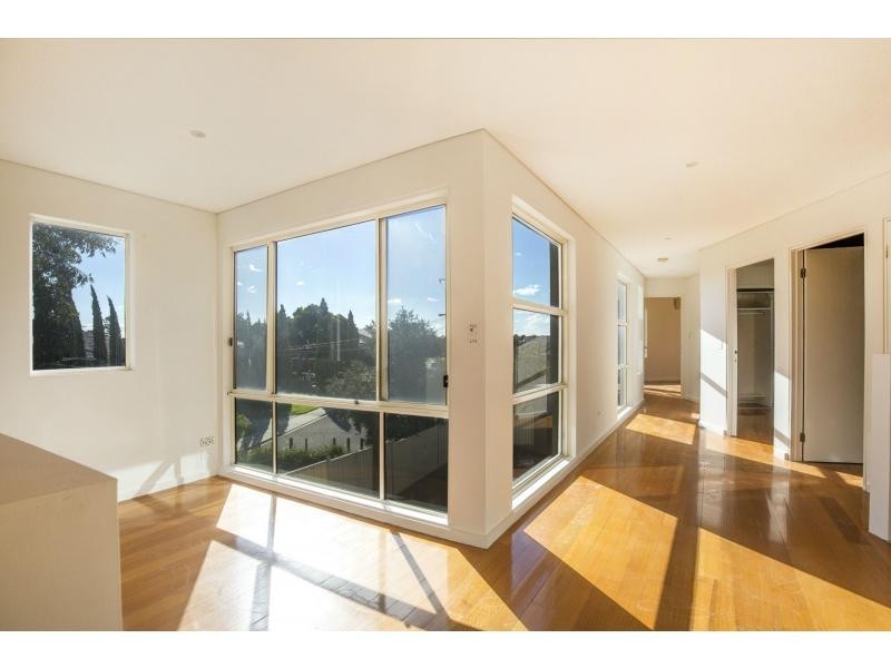 7A Downland Square, Avondale Heights VIC 3034