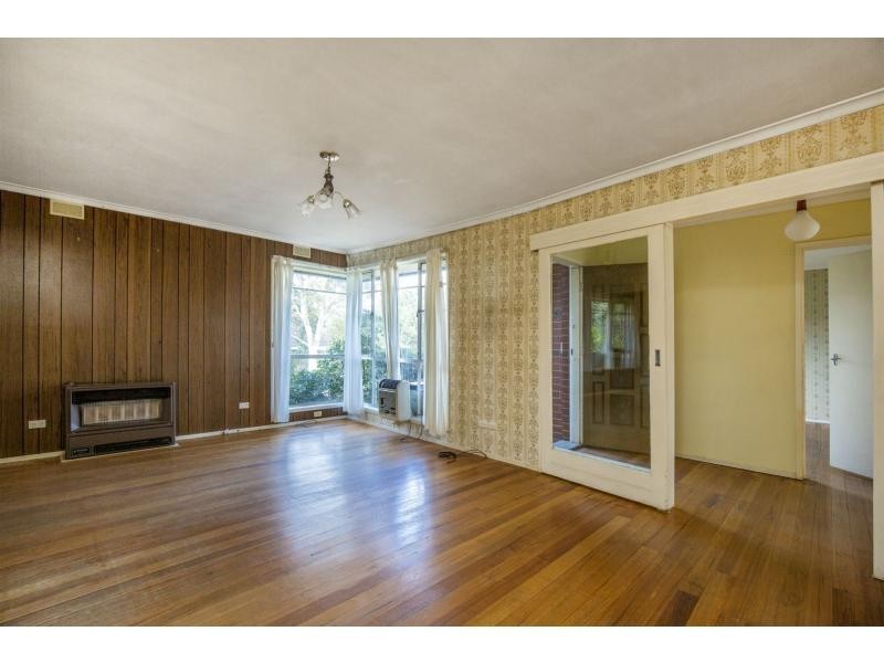 29 Brentwood Drive, Avondale Heights VIC 3034