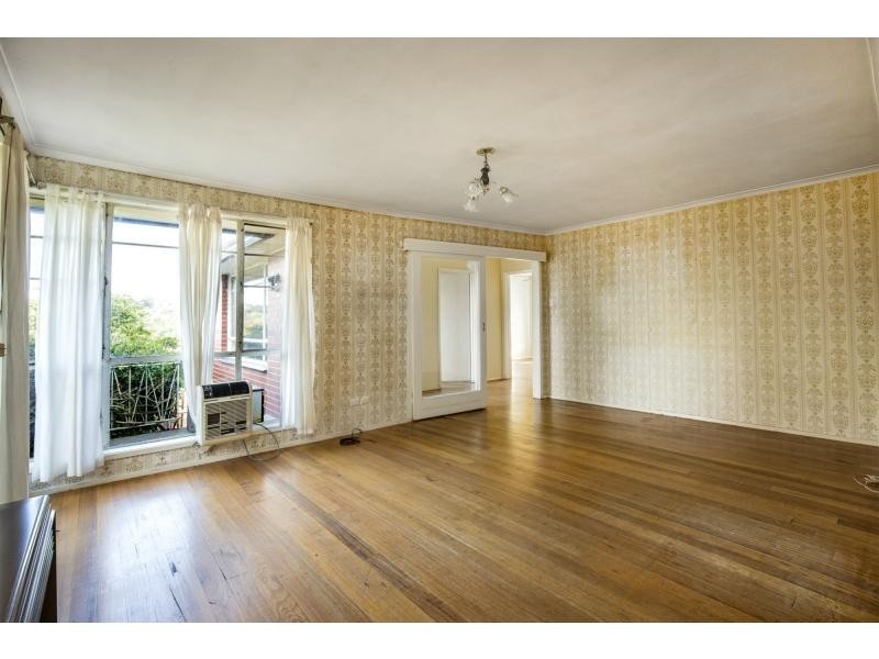 29 Brentwood Drive, Avondale Heights VIC 3034