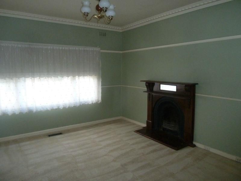 15 George Street, Niddrie VIC 3042