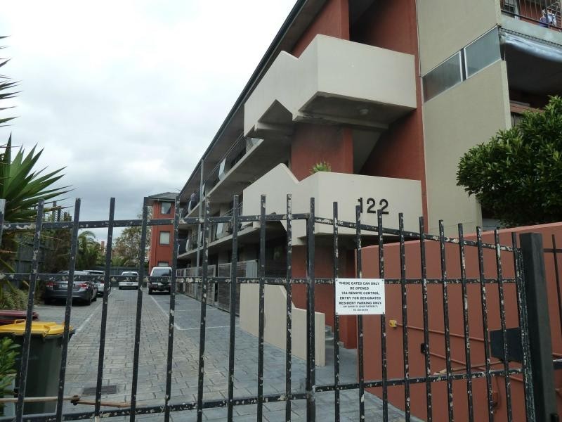 17/122 Beaconsfield Parade, Albert Park VIC 3206