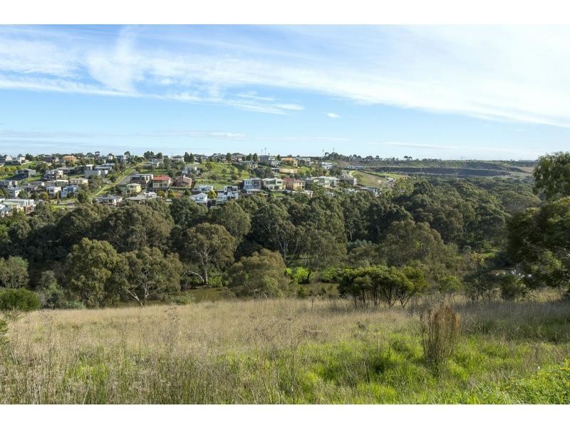 9 Thompson Street, Avondale Heights VIC 3034