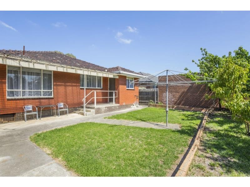 16 Vista Drive, Keilor East VIC 3033