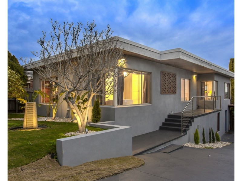 21 Thompson Street, Avondale Heights VIC 3034