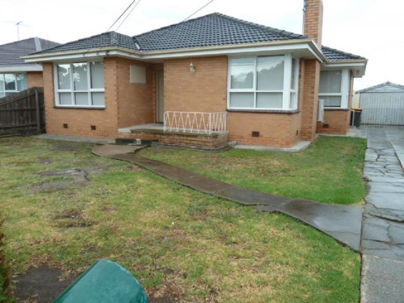 10 Woorigoleen Drive, Keilor East VIC 3033