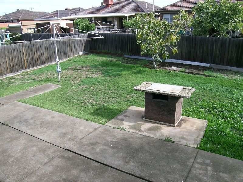 Avondale Heights VIC 3034