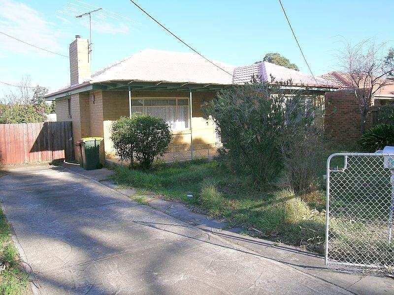 81 North Road, Avondale Heights VIC 3034