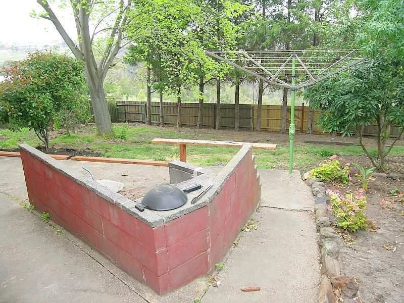 35 Brentwood Drive, Avondale Heights VIC 3034