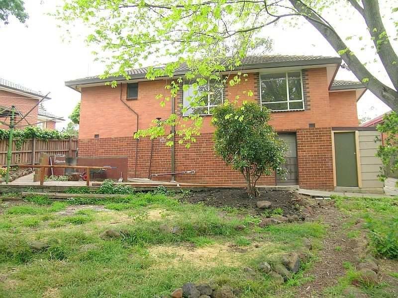 35 Brentwood Drive, Avondale Heights VIC 3034