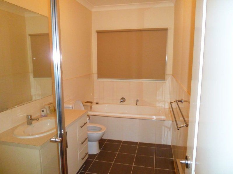 Unit/7A St Agnes Court, Avondale Heights VIC 3034