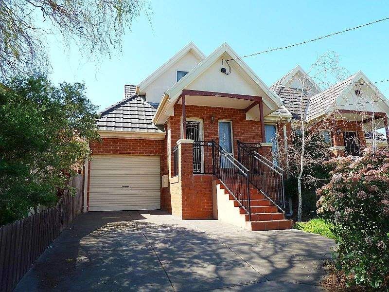 2/34 Thompson Street, Avondale Heights VIC 3034