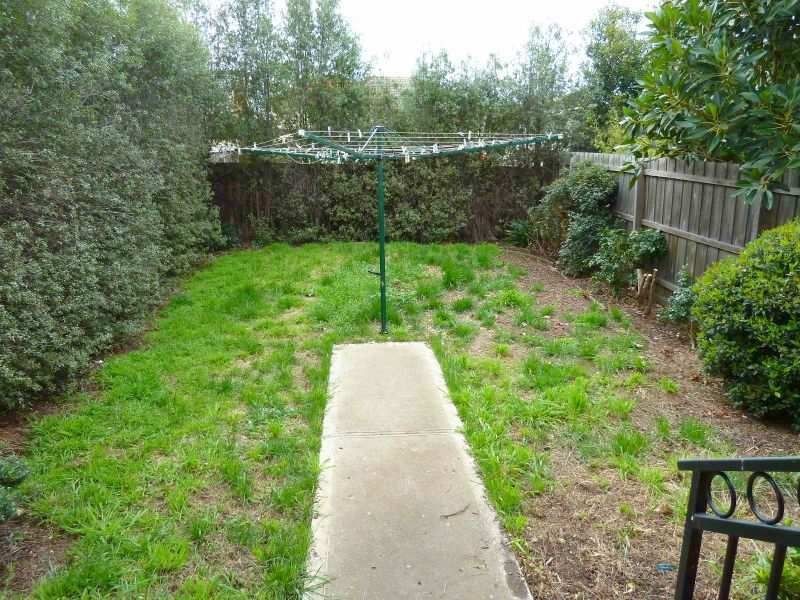 2/34 Thompson Street, Avondale Heights VIC 3034