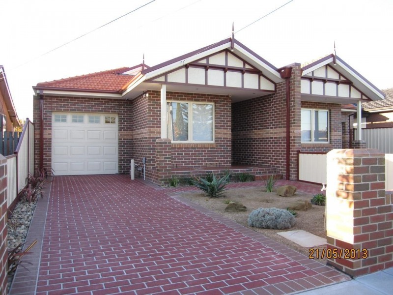 32A Wood Street, Avondale Heights VIC 3034