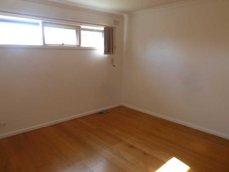 38 Wood Street, Avondale Heights VIC 3034