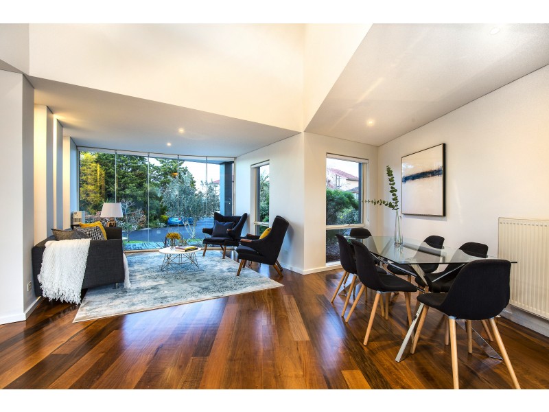 7A Downland Square, Avondale Heights VIC 3034