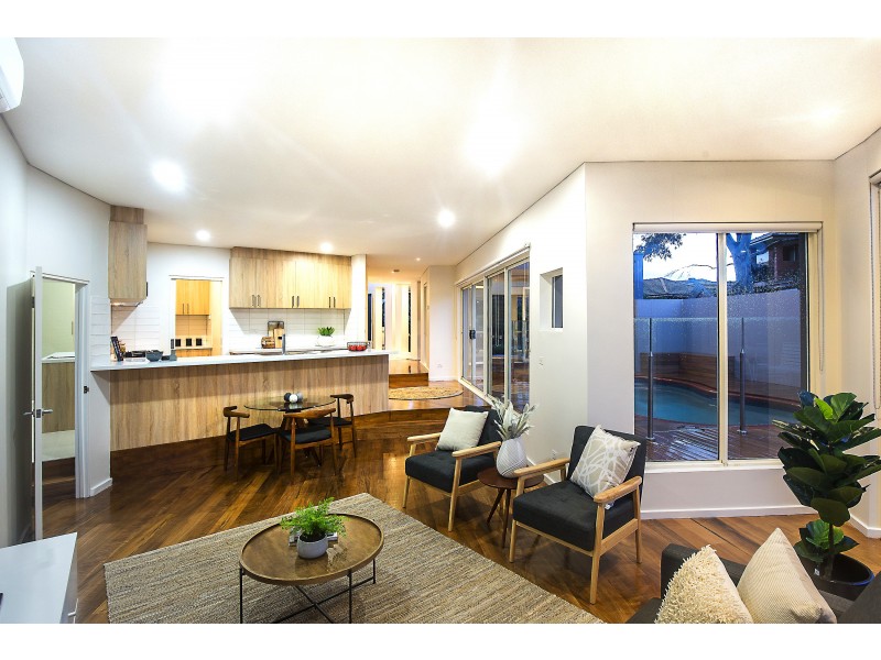 7A Downland Square, Avondale Heights VIC 3034