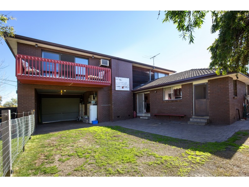 2 Mues Street, Keilor East VIC 3033