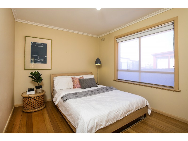 178 Military Road (not Main Road), Avondale Heights VIC 3034