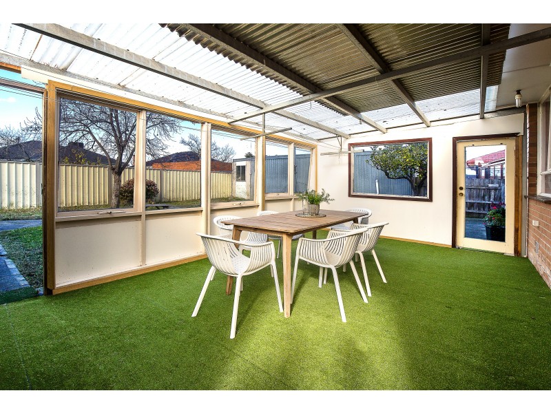 178 Military Road (not Main Road), Avondale Heights VIC 3034