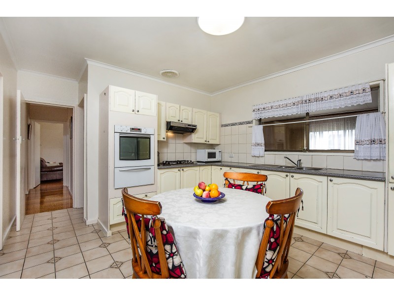 30 Clarendon Street, Avondale Heights VIC 3034